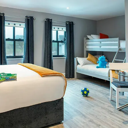 Nannys Hotel 4*
