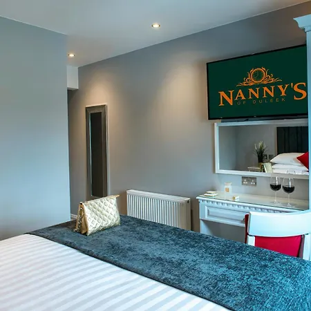 Nannys Hotel